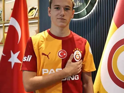 Galatasaray'ın tarihindeki ilk Rus futbolcusu: Aleksey Batrakov