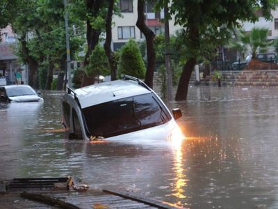 3 ilde afet uyarısı verildi: Alt katları terk edin