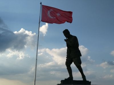 30 Ağustos Zafer Bayramı kutlama mesajları ve sözleri: 2024 30 Ağustos resimli, kısa, anlamlı, coşkulu mesajları