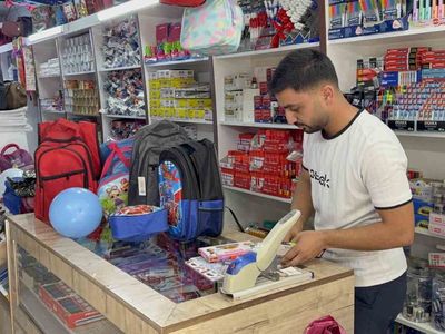 Tatvan'da askıda kırtasiye uygulaması ile çocukların eğitim yolculuğuna destek