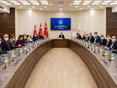 3600 ek gösterge sonuçlandı! Maaşlara 1.234 TL ek zam ve emekli ikramiyelerinde yüzde 20 artış müjdesi geldi!