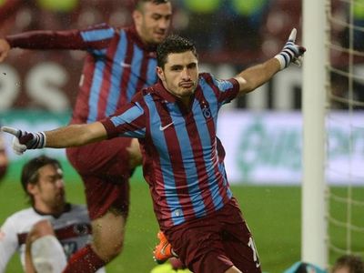 37 yaşında futbola geri döndü