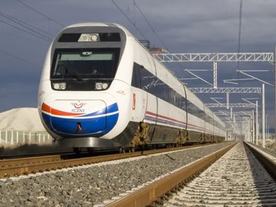 4 Mayıs'ta başlıyor: Devrim yaratan YHT ile Sivas-İstanbul aktarmasız ekspres!