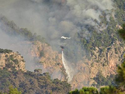 400 hektarlık alanı kül etti: Kemer yangını havadan görüntülendi