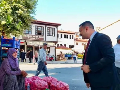 Gölpazarı kaymakamı panayırda esnafla buluştu