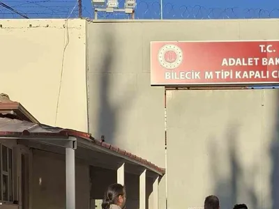 Bilecik'te dolandırıcılar, 3 milyon liralık ziynet eşyasıyla yakalandı