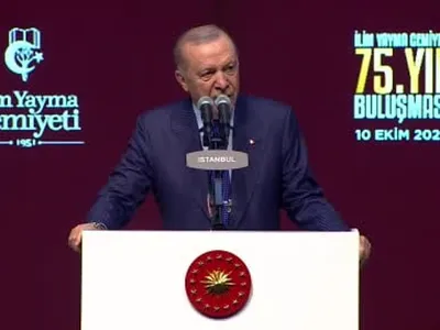 Cumhurbaşkanı Erdoğan gençlere seslenerek tekno-oligarklara dikkat çekti