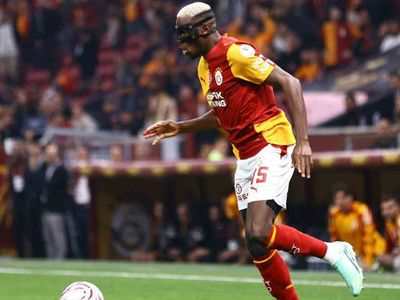 Victor Osimhen, sakatlığının ardından 35 gün sonra sahada