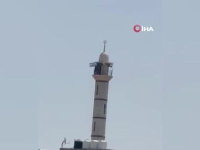 Batı Şeria'da cami minaresine İsrail bayrağı asılması sonrası gerilim arttı