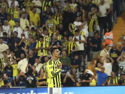 Fenerbahçe, Konyaspor'u farklı geçerek galibiyet serisine devam etti