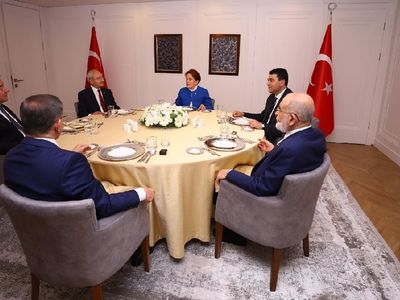 6'lı masadan çok konuşulacak bildiri! Miçotakis'le resmen aynı dili konuştular