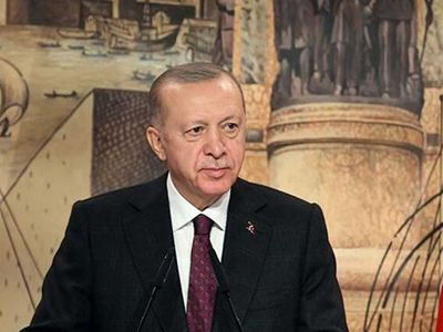 7 yılda tamamlandı Kadir Gecesi tanıtıldı: İstanbul Mushafı, Çamlıca Camisi'nde Başkan Erdoğan'ın katılımıyla tanıtıldı