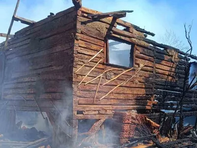 Bozulmaz bir evin kaderi: Bolu'da ahşap yapı yangında yok oldu