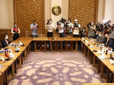 8 Yıl Aradan Sonra İlk Resmi Görüşme