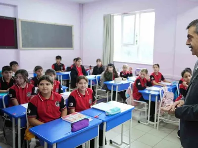 Yalova’da öğretmenlerle buluşan bakan tekinden eğitim yılının değerlendirmesi