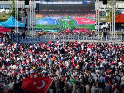 81 ilde milli maç için dev ekran kurulması yasaklandı