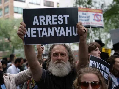 New York'taki Netanyahu protestolarında ünlü isimlerin de aralarında bulunduğu 103 kişi gözaltına alındı