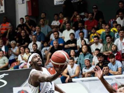 Aliağa Petkimspor, deplasmanda ikinci galibiyetini aldı