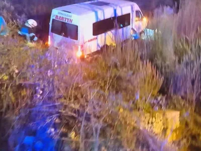 Bartın'da feci kaza: yolcu minibüsü ile otomobil çarpıştı
