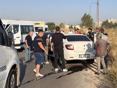 Eskişehir'de otomobiller kafa kafaya çarpıştı: Trafik durma noktasında
