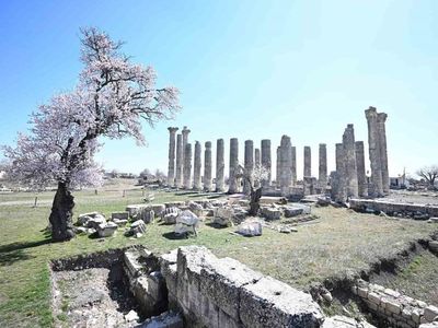 Mersin'in tarihi uzuncaburç antik kenti, arkeoköy projeleriyle yeniden canlanıyor
