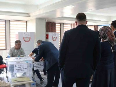 Denizli Ticaret Borsası'nda seçim sonuçları belirlendi: İbrahim Tefenlili mecliste yer bulamadı