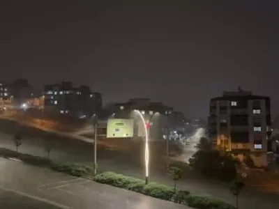 Gaziantep'te akşam saatlerinde yağan sağanak yağmur ulaşımı olumsuz etkiledi