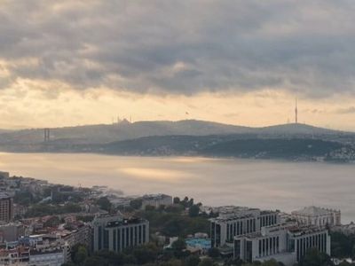 İstanbul'da yoğun sis: Boğaz hattı trafiğe kapatıldı