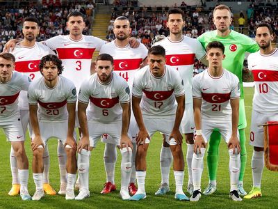 A Milli Futbol Takımı, Galler maçı hazırlıkların sürdürdü