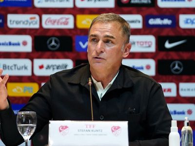A Milli Futbol Takımı Teknik Direktörü Stefan Kuntz'dan Karadağ Açıklaması!