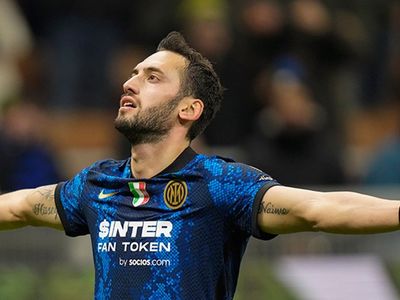 A Milli Takım'ın yıldızı Hakan Çalhanoğlu Inter'de istatistikleri ile rekor kırdı!