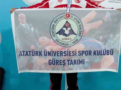 Atatürk Üniversitesi spor kulübü güreşte Türkiye şampiyonu oldu