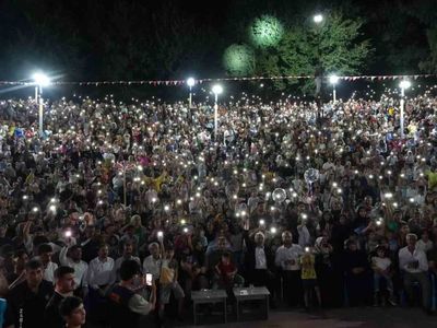 Kâhta'da binlerce kişi ilahi programında buluştu