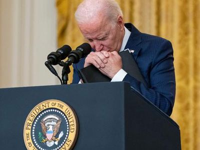 ABD Başkanı Biden Afganistan’da Yapılan Tahliyeleri Övdü!