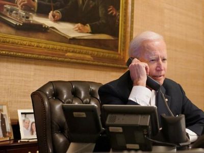 ABD Başkanı Biden Ve Ukrayna Devlet Başkanı Zelenskiy Kritik Telefon Görüşmesi Gerçekleştirdi