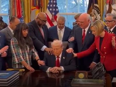 ABD’de Hristiyan din adamları, Trump için dua etti