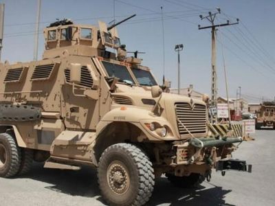 ABD'den Atina'ya Yüklü Silah Hibesi