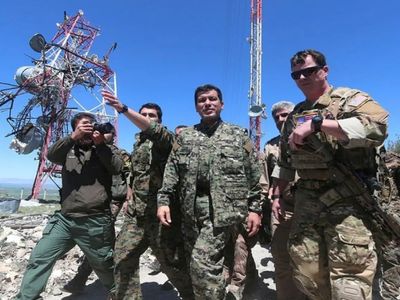 ABD’den İran’a gözdağı: Fırat Nehri’ndeki üslerine 700 terörist sevk ettiler