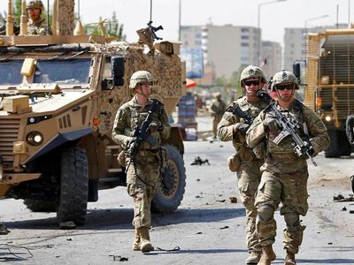 ABD'nin Çekilmeye Başladığı Yerler Taliban'ın Kontrolüne Geçiyor