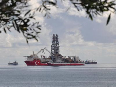 Abdülhamid Han gemisi yeni macerasına hazırlanıyor: Doğal gaz aramaları öncesinde Mersin’e geldi