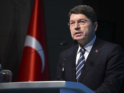 Adalet Bakanı Tunç'tan şehit ailelerine yönelik paylaşımlara ilişkin açıklama: Şüpheliler hakkında soruşturma açıldı