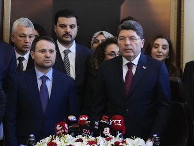 Adalet Bakanlığı'nda devir teslim töreni gerçekleştirildi