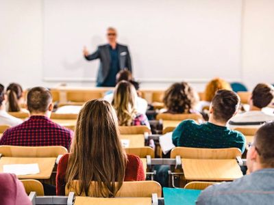 Adalet bölümü kapatıldı mı, neden kapatıldı? Adalet Meslek Yüksekokulları kapanıyor mu? YÖK’ten adalet bölümü açıklaması