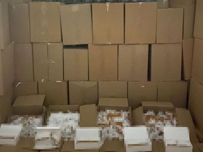 Adana'da 5 Milyon 550 Bin Kaçak Makaron Yakalandı