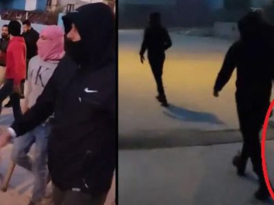 Adana'da Korku Dolu Anlar! Suriyeli Gençler, Sokakta Sopa ve Döner Bıçağıyla Yürüdü