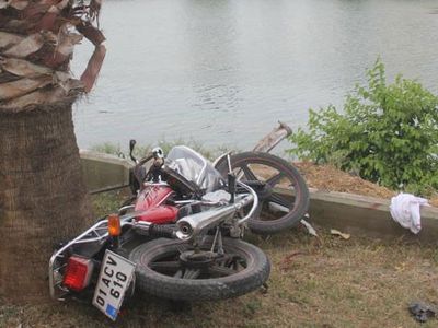 Adana’da Korkunç Kaza: Taksi Seyhan Nehri’ne Uçtu: 3 Yaralı