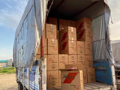Adana’da Tonlarca Kaçak Makaron Ve Kaçak Tütün Yakalandı