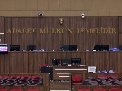 Adana'da Uyuşturucu Tacirlerine 13 Sene 9 Ay Hapis!