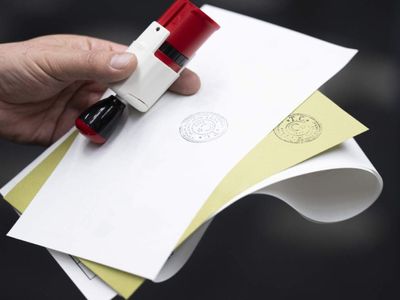 Adaylar yeterli oy sayısına ulaşamadı: Seçimde ikinci tur süreci başlıyor