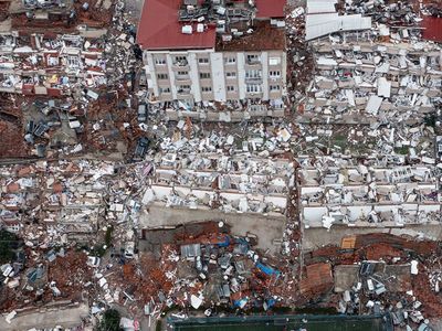 AFAD’dan açıklama geldi: Türkiye’yi yasa boğan depremde hayatını kaybedenlerin sayısı 42 bini geçti